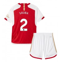 Arsenal William Saliba #2 Koti Peliasu Lasten 2023-24 Lyhythihainen (+ Lyhyet housut)